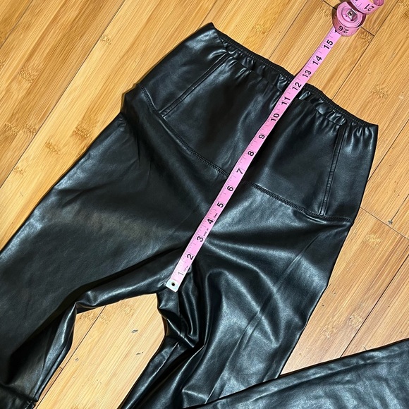 Aritzia Wilfred Free Daria Black Faux Leather Pants Size S - Picture 11 of 14